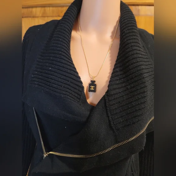 Chanel Perfume Bottle Charm - Picture 2 of 4